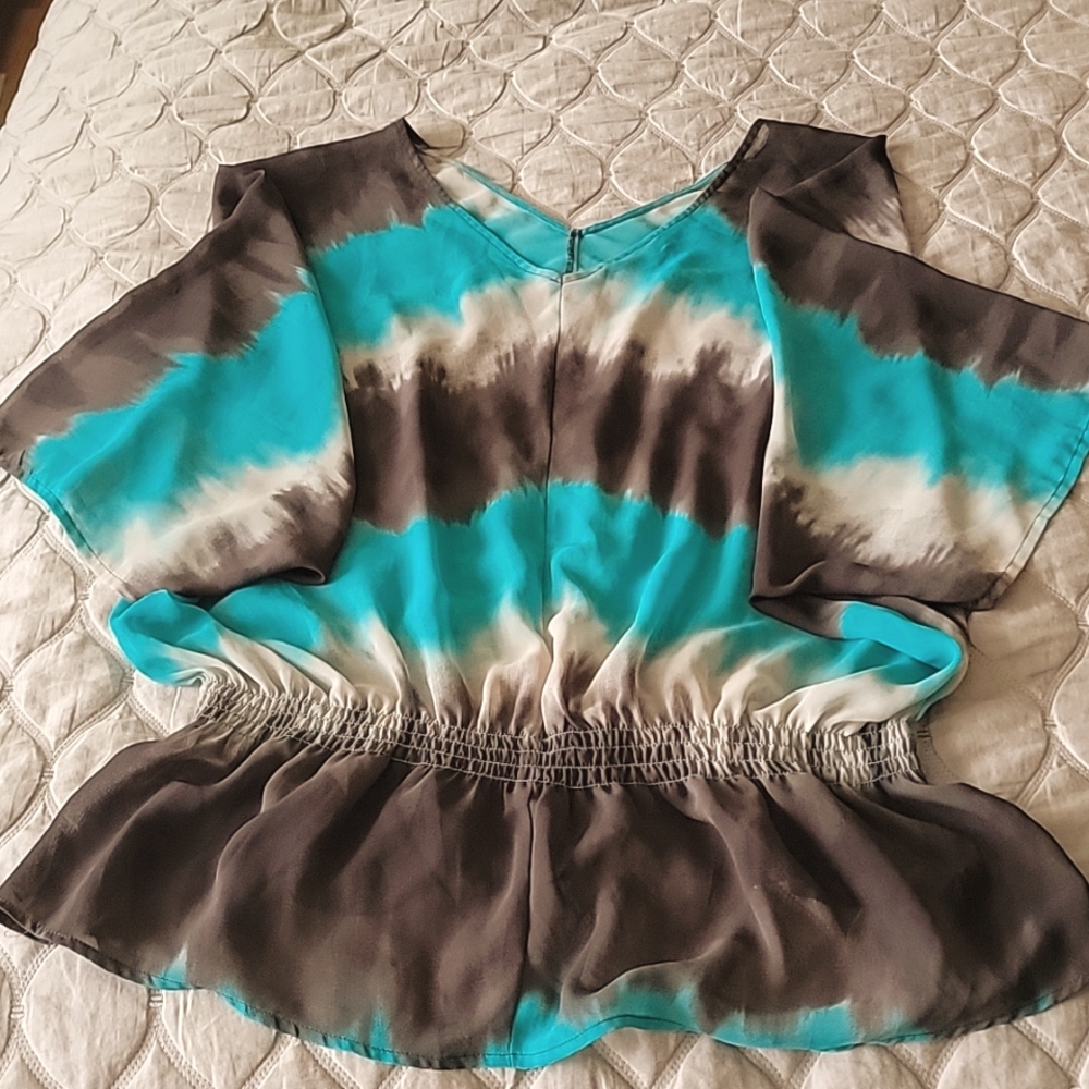 Aqua-brown loose v- neck dolman sleeves top